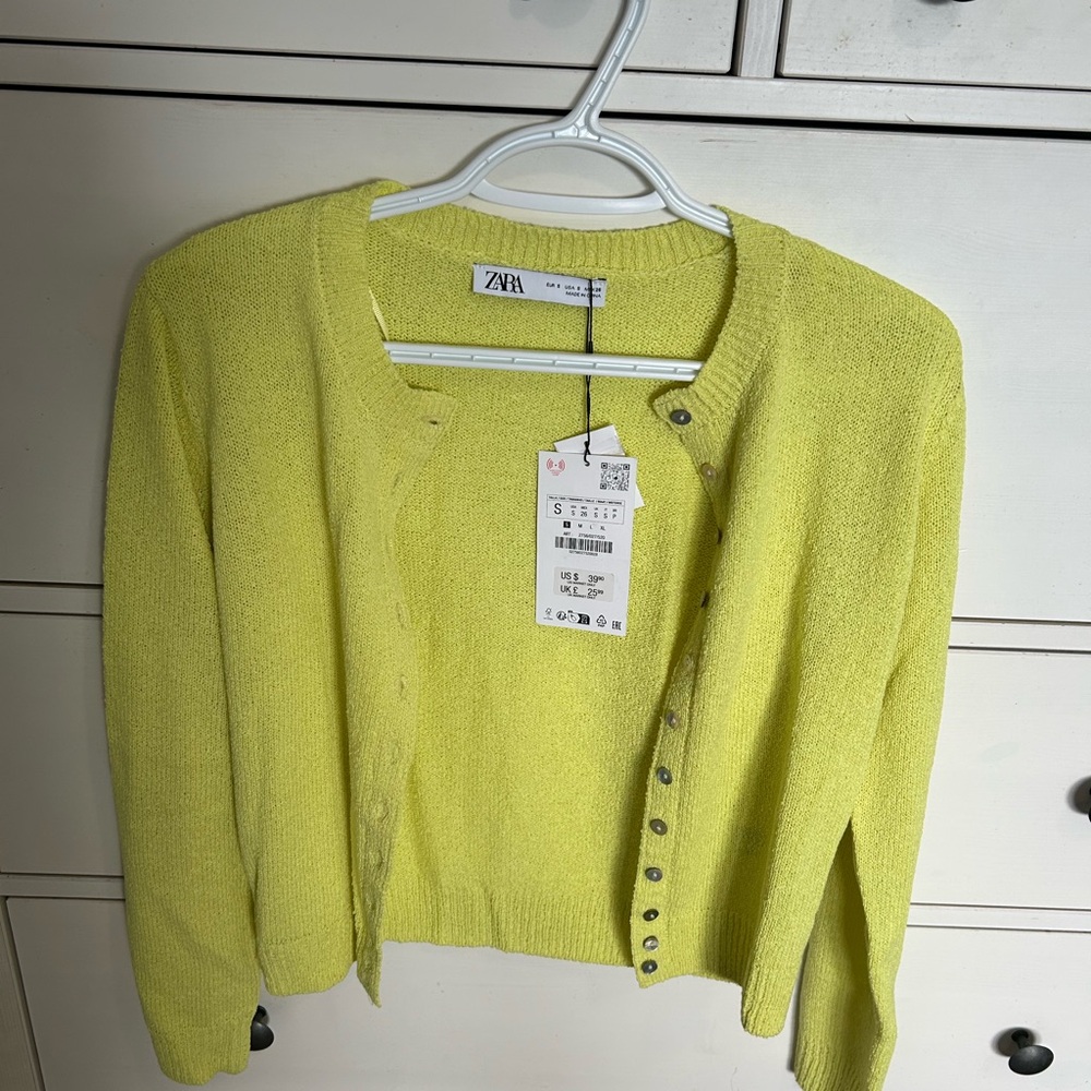 Zara Women's Vibrant Yellow Cardigan